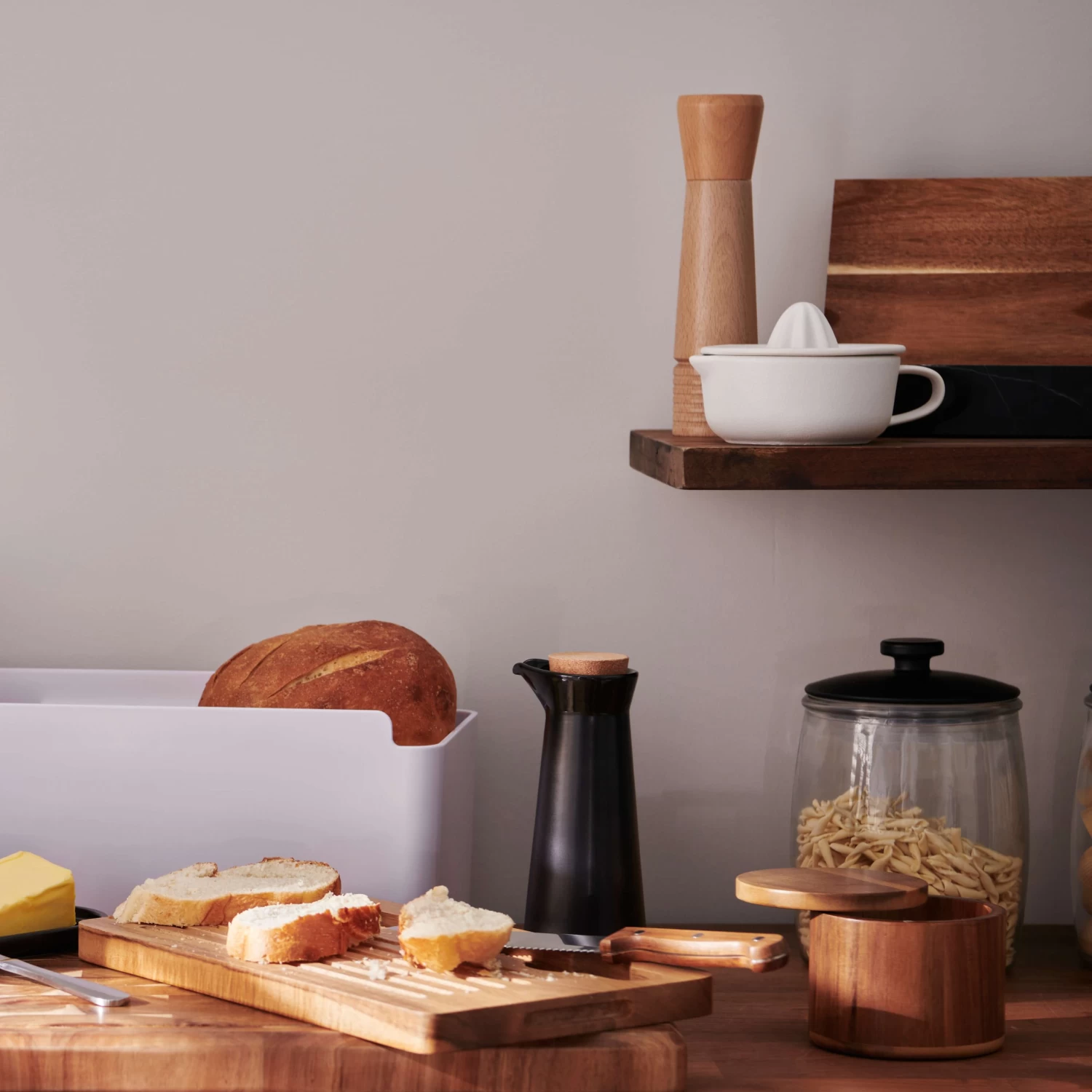 Grind Juicer & Ginger Grater 16.5 X 12.5cm - White 4 Grind Juicer & Ginger Grater 16.5 X 12.5cm - White - Image 4